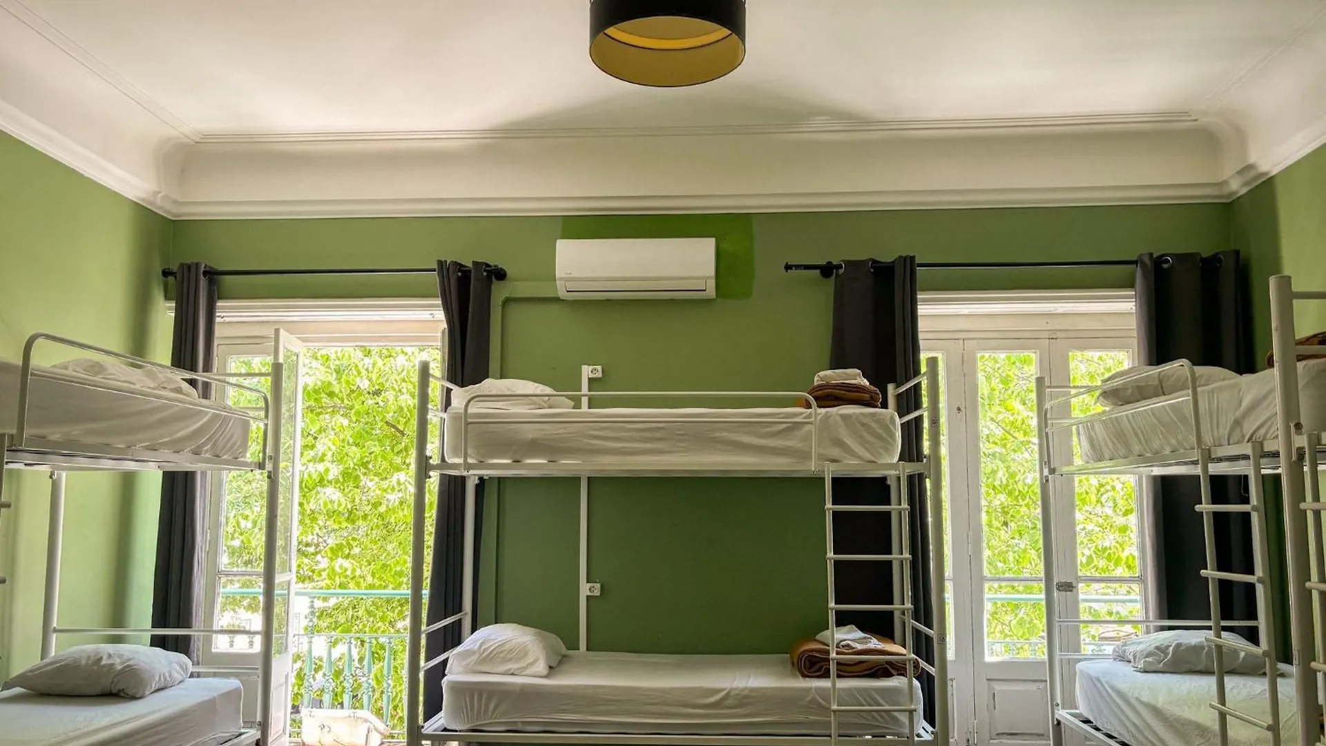 Urban Garden Hostel Lisbon